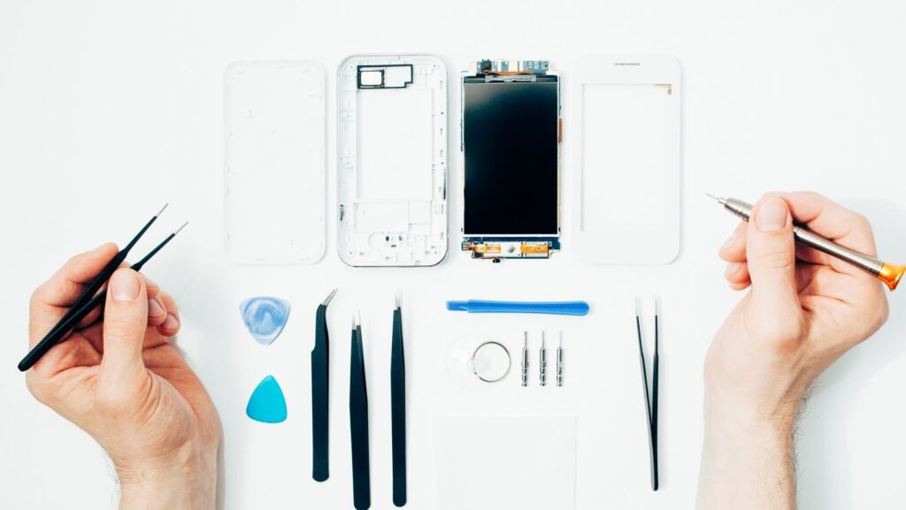 How much does it cost to repair a phone screen?